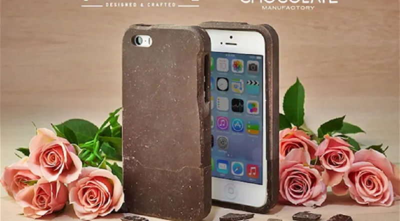 غطاء "آي فون" حقيقي مصنوع من الشوكولا
