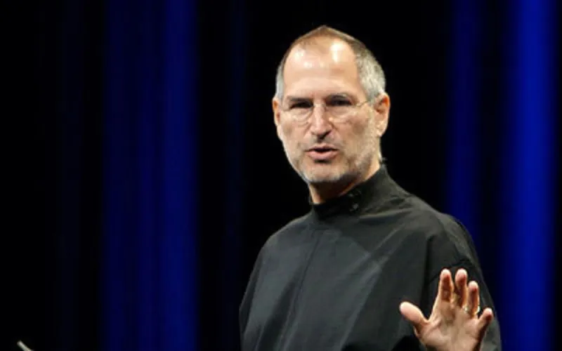 الموضة العصرية.. ببساطة ستيف جوبز
