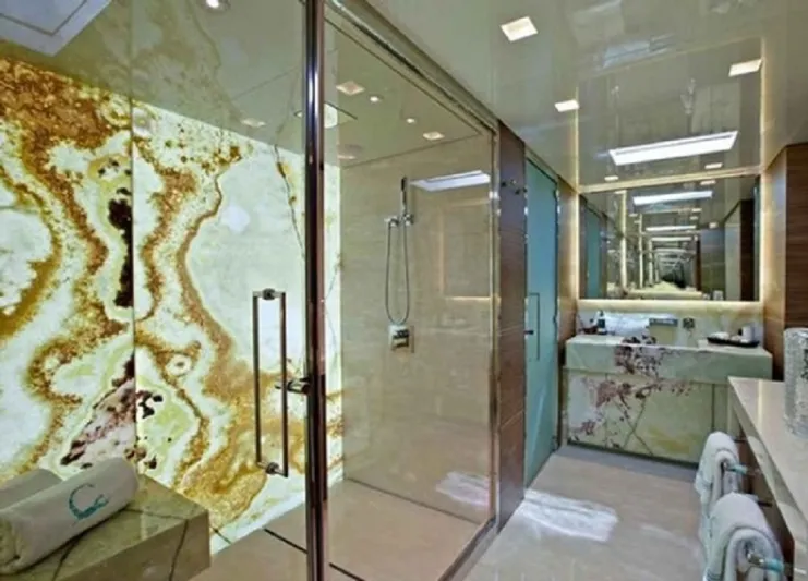 بالصور: يخت  الشيخ محمد بن راشد بسعر 350 مليون دولار