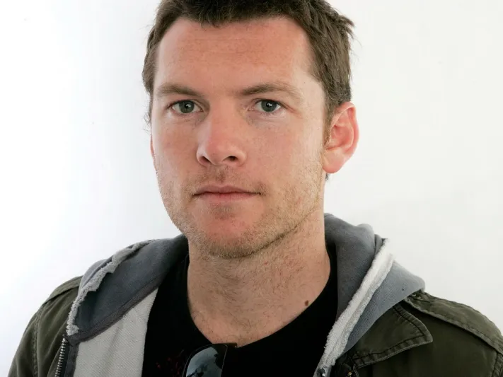 القبض على نجم فيلم "أفاتار" سام وورتينغتون في نيويورك