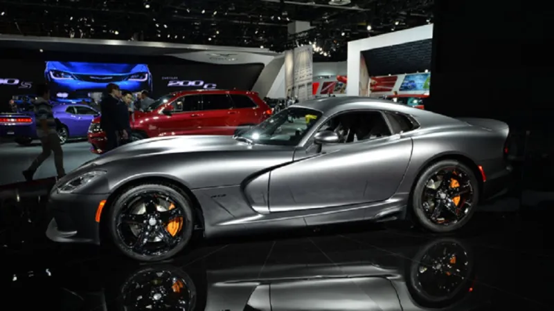 شركة "كرايسلر" توقف إنتاج موديل "أس أر تي فايبر"الرياضي لمدة شهرين   