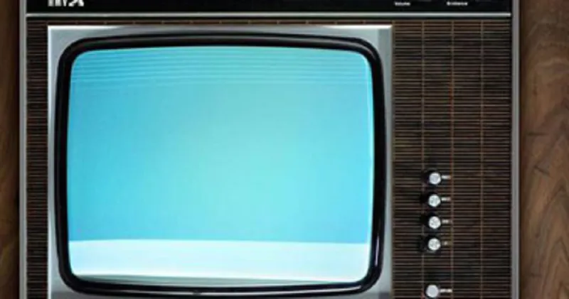 بريطاني يطالب بتغيير شاشة تليفزيونه الألوان إلى الأبيض والأسود