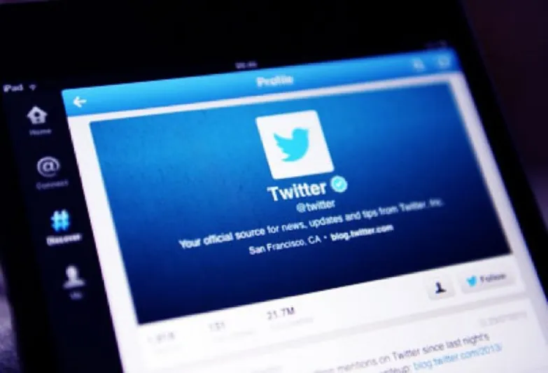 تويتر في طريقها الى التنازل عن الهاشتاغ والرد