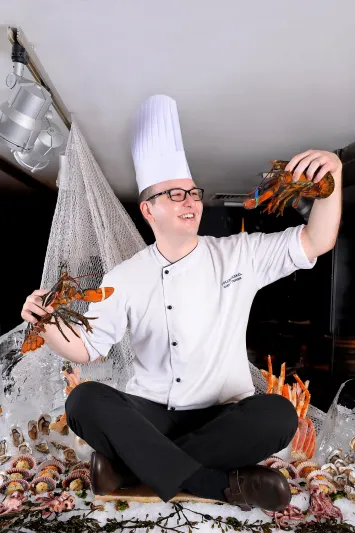 بالصور: وجهة مثالية للطعام يوم الجمعة بدبي.