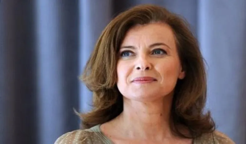 السيدة الفرنسية الاولى "مغرمة" برجل أعمال لبناني.. والفضل لجنبلاط!