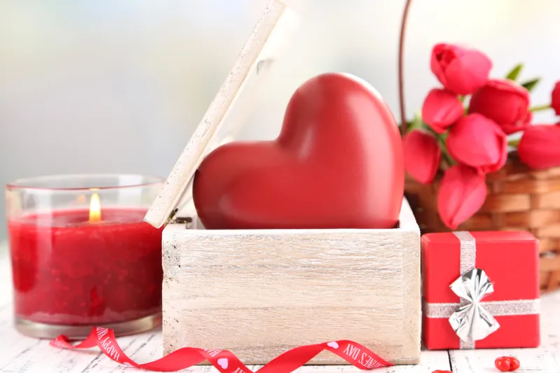 تطبيق جديد على الهواتف المحمولة "يقدم المساعدة في عيد الحب"