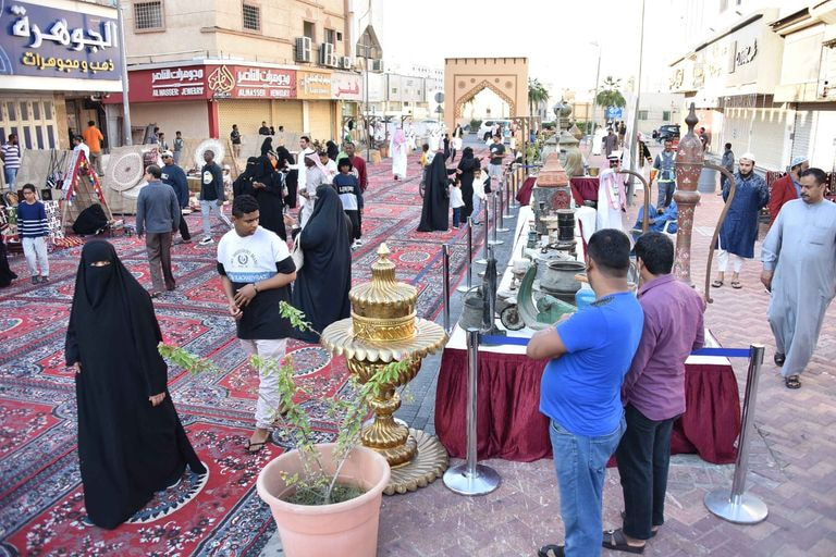 متى يفتح سوق الحب الدمام؟