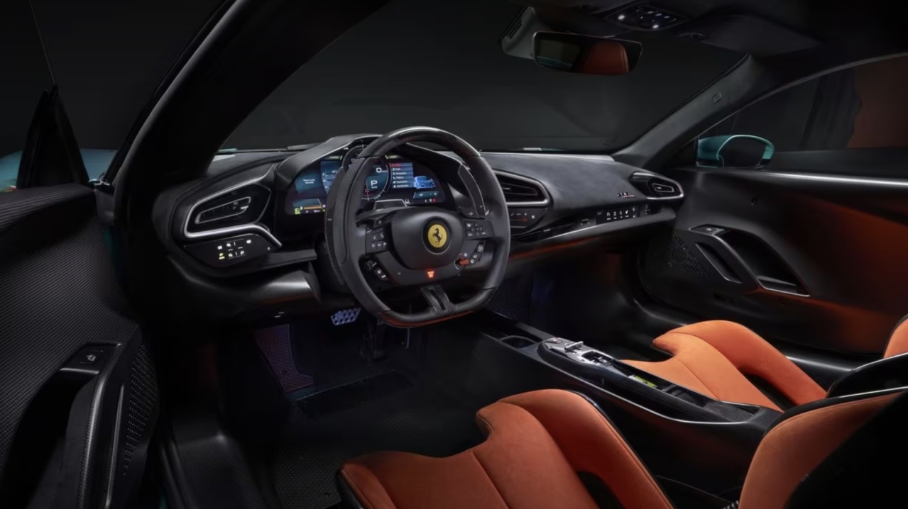 فيراري تضفي مزيداً من الطابع الرياضي على 296 GTB مع إصدارها الجديد