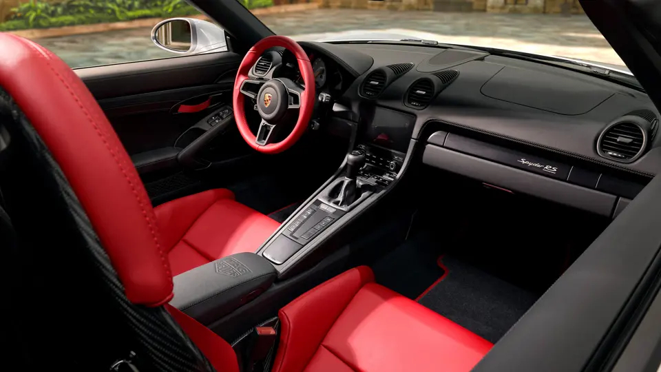 عرض 2024 Porsche 718 Spyder RS Panamericana Special للبيع في مزاد مقابل  560 ألف دولار