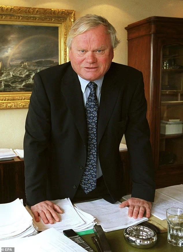 ملياردير يغادر لندن ويعرض قصره التاريخي مقابل 325 مليون دولار