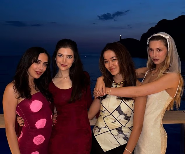 ابنة مؤسس Apple الراحل تتزوج في حفل فاخر مع حضور مشاهير عالميين