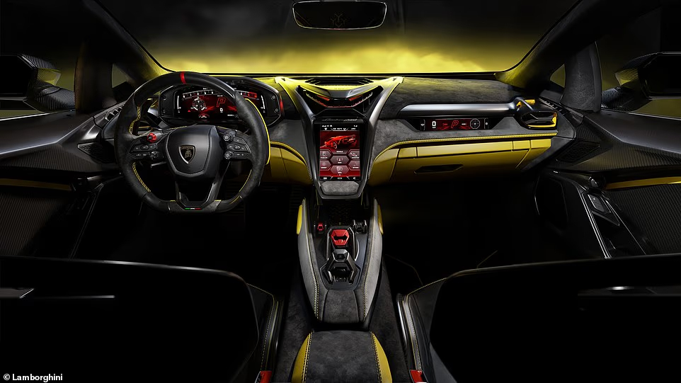 Fenomeno الجديدة.. تحفة Lamborghini المخصصة لـ29 عميلًا فقط - Lamborghini 