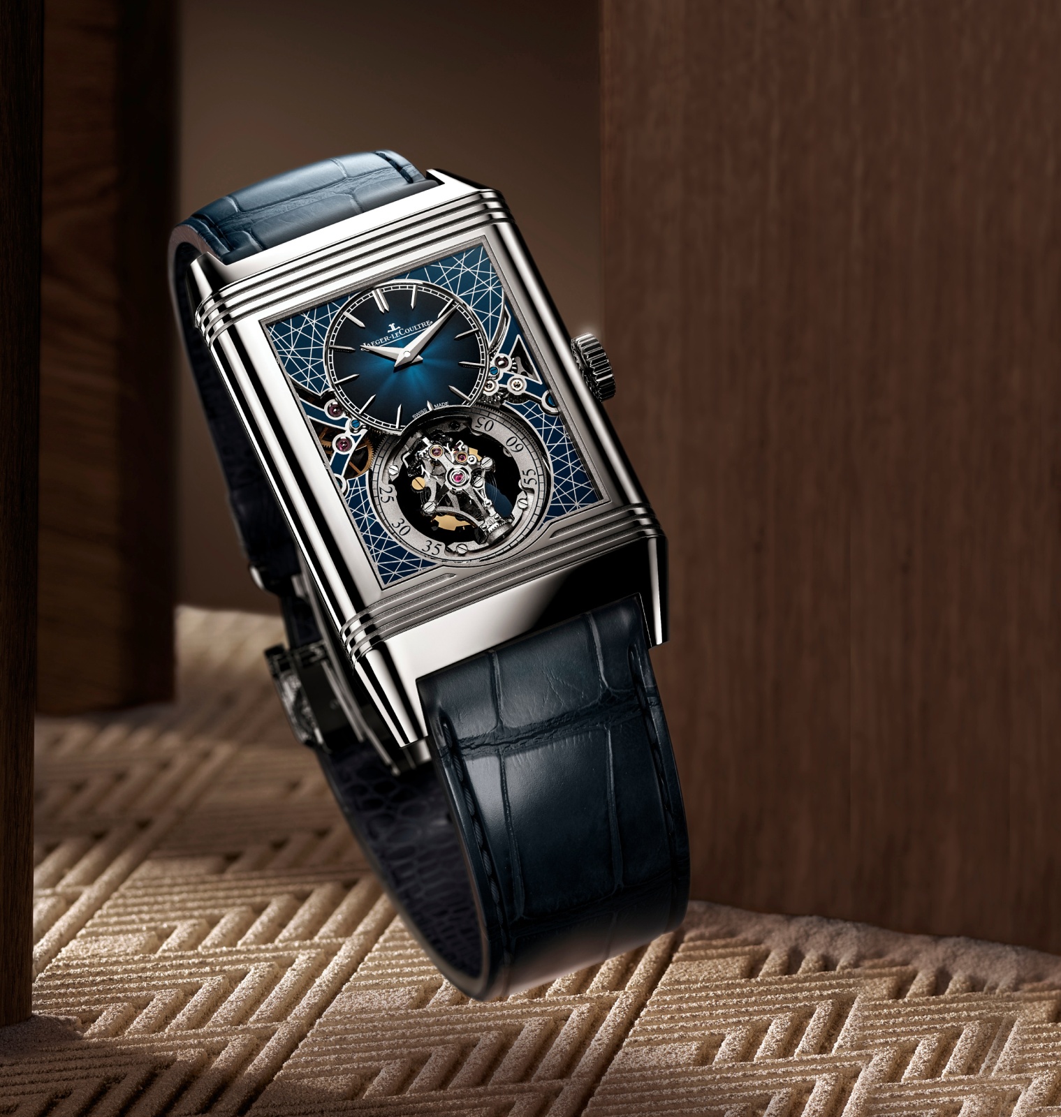 Reverso Hybris Artistica Calibre 179  من Jaeger-LeCoultre