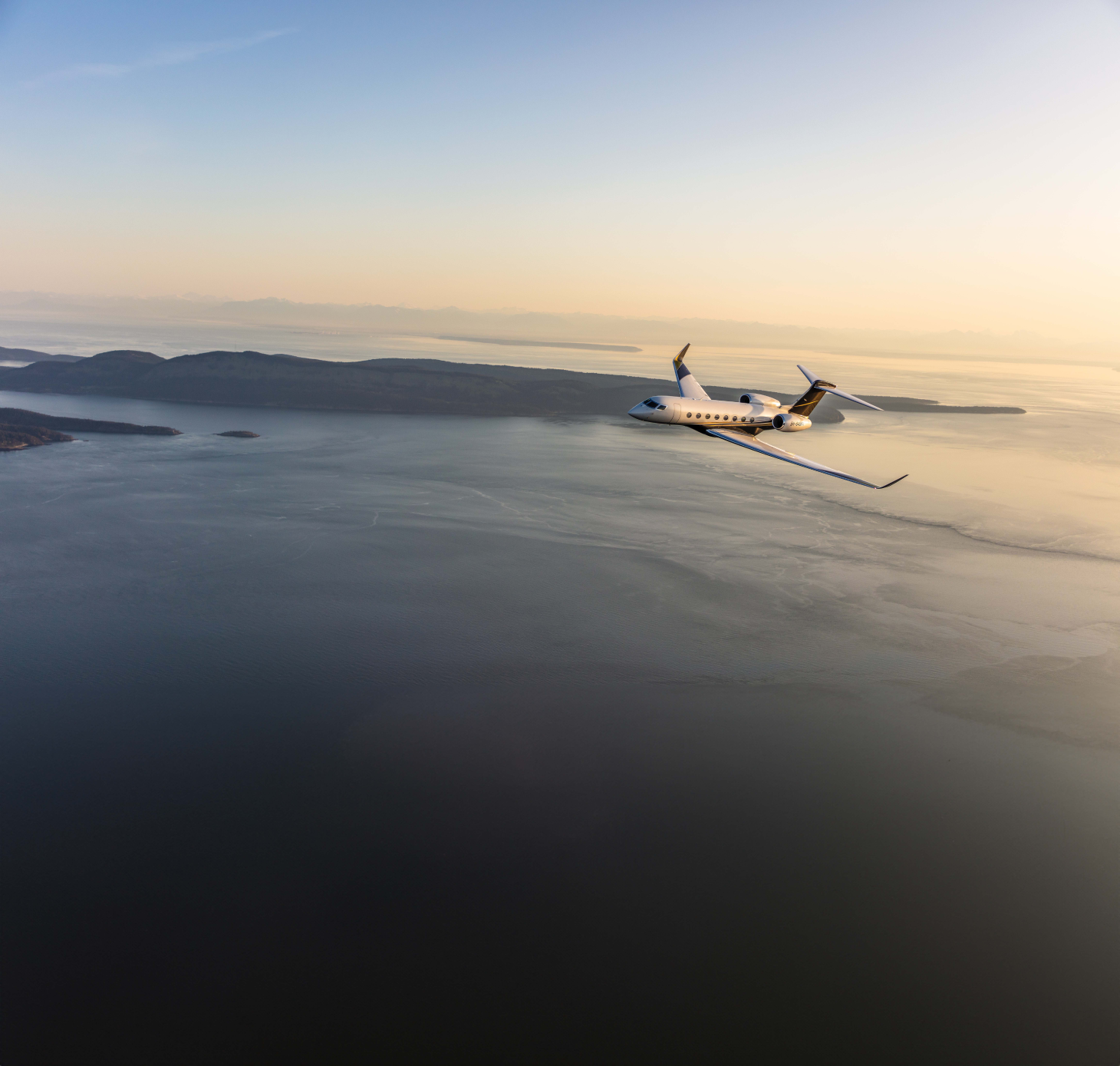 رحلات "فليكس جت"... أينما كان السحر كان التوجه