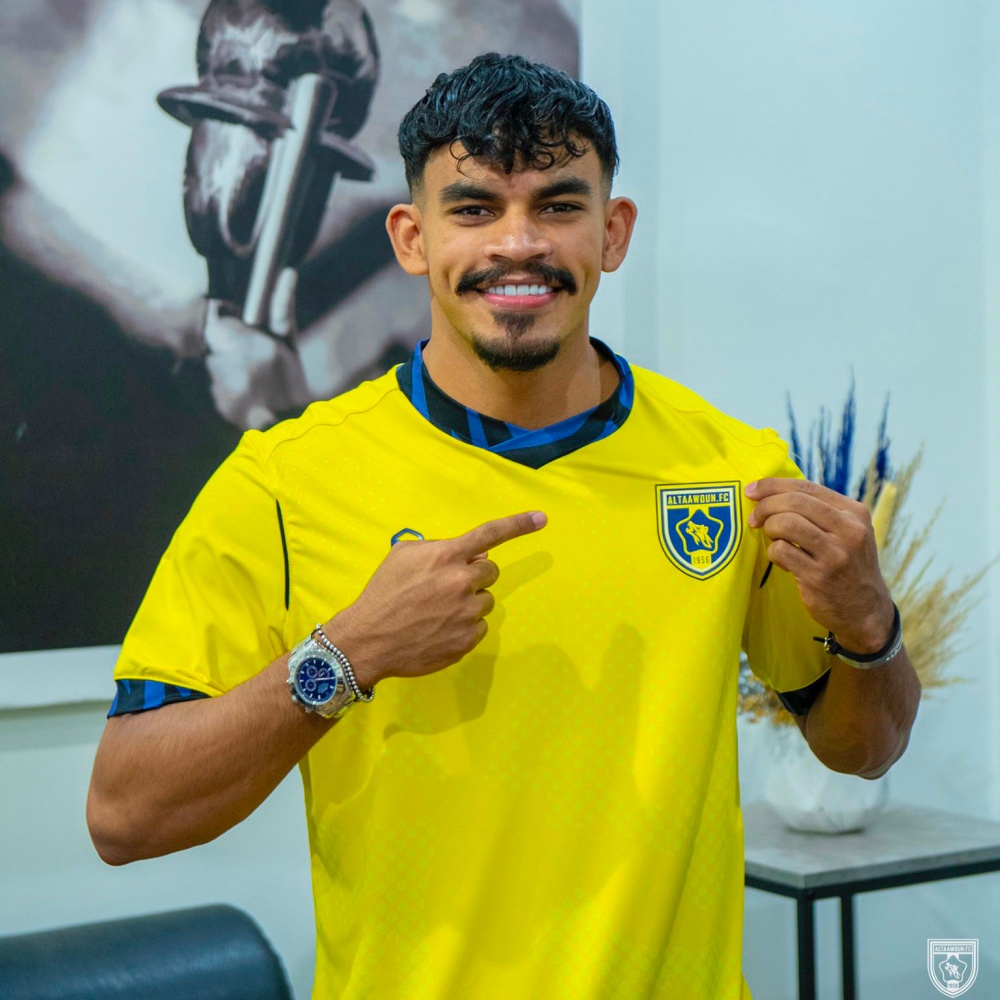 النصر يقترب من صفقة سعد الناصر: هل يعود إلى الديربي؟