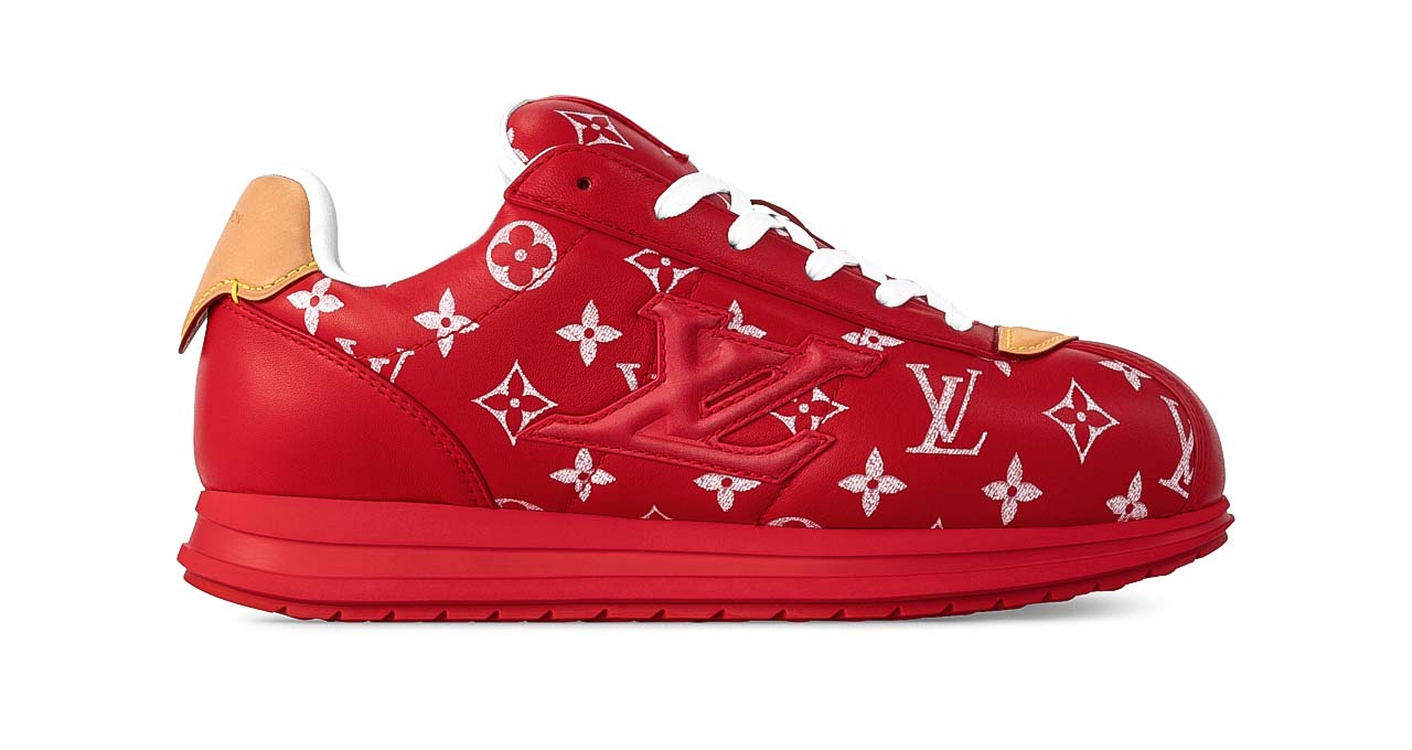 حذاء رياضي من Louis Vuitton مريح وعصري يرتكز على مواد عالية الجودة وينسجم مع حركة القدم