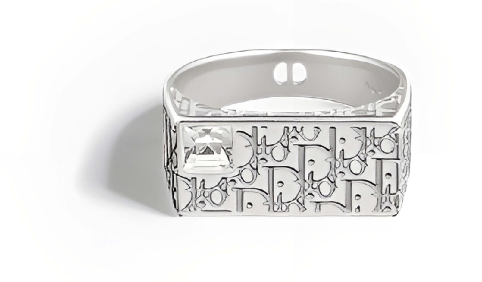 خاتم ديور سباركل Dior Sparkle Signet Ring