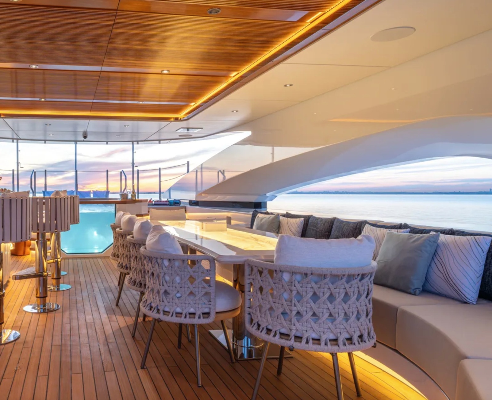 Bilgin تكشف عن Camila: يخت بـ50 مترًا يجمع الأناقة والفخامة