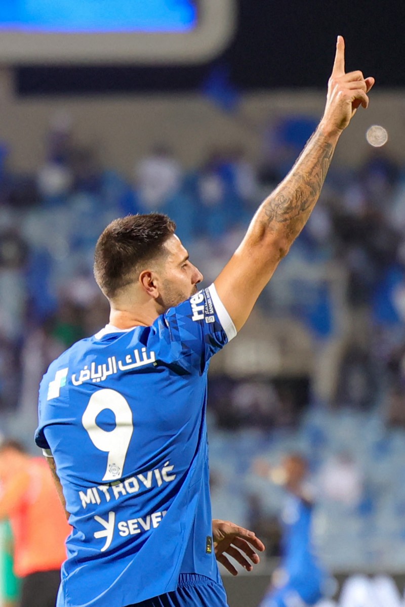 بعد انباء رحيله ..هل يستغنى الهلال عن ألكسندر ميتروفيتش ؟