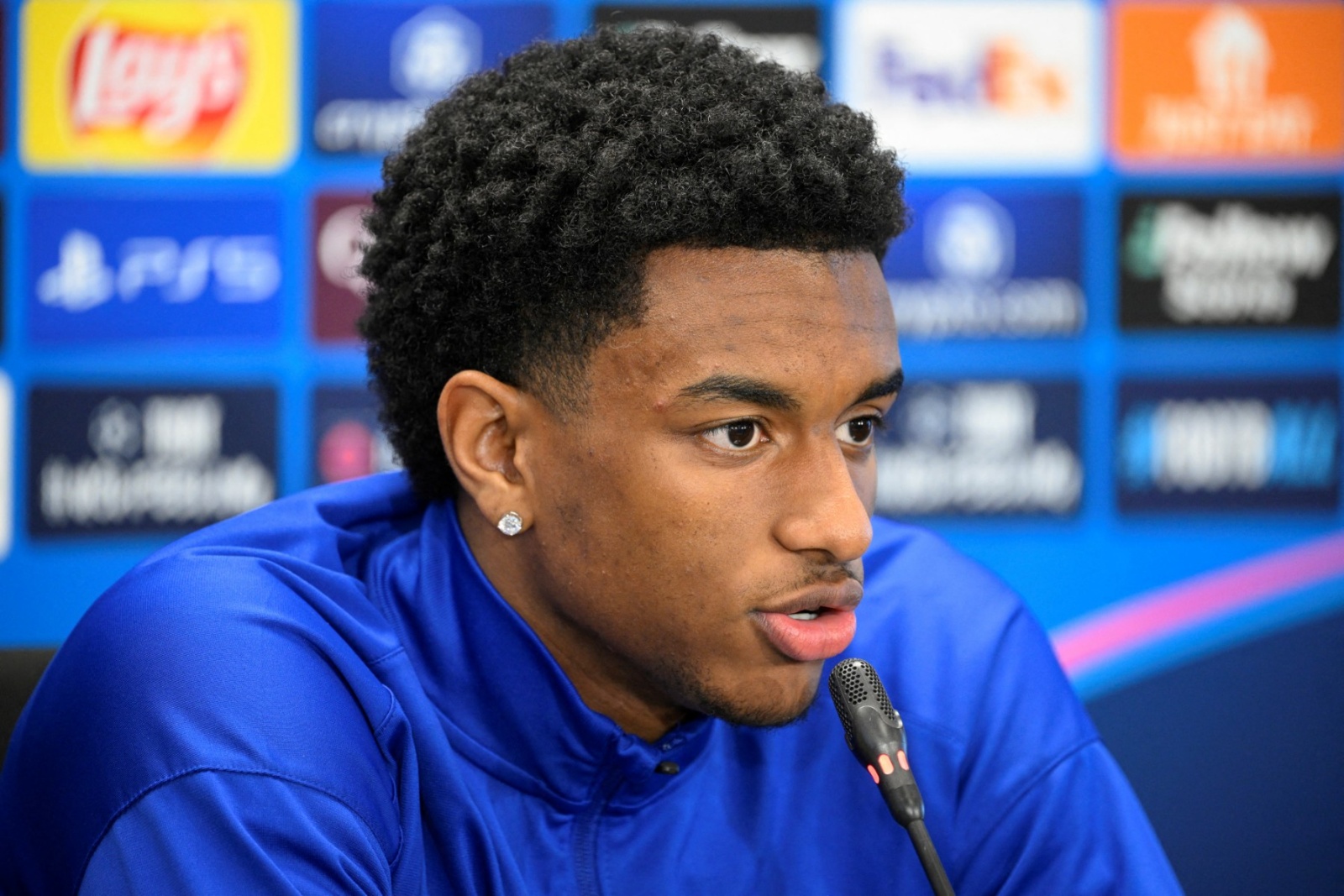 برشلونة يعلن عن إصابة بالدي في العضلة الخلفية