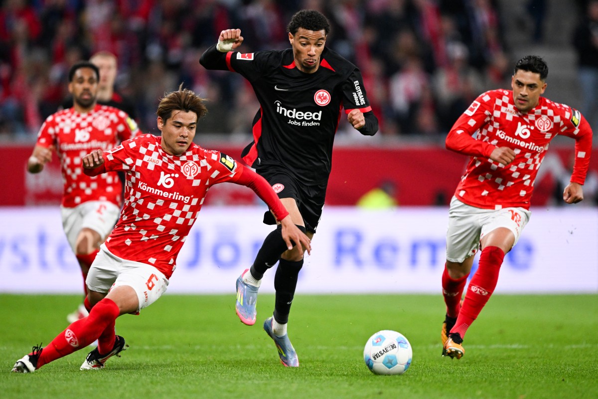 ليفربول يتقدّم على نيوكاسل ويقترب من التعاقد مع هوغو إيكيتيكي