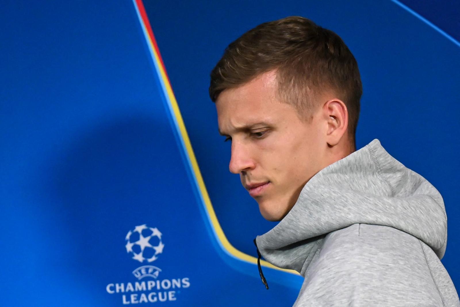 غموض في معسكر إسبانيا.. هل أخفى برشلونة حالة داني أولمو الحقيقية؟