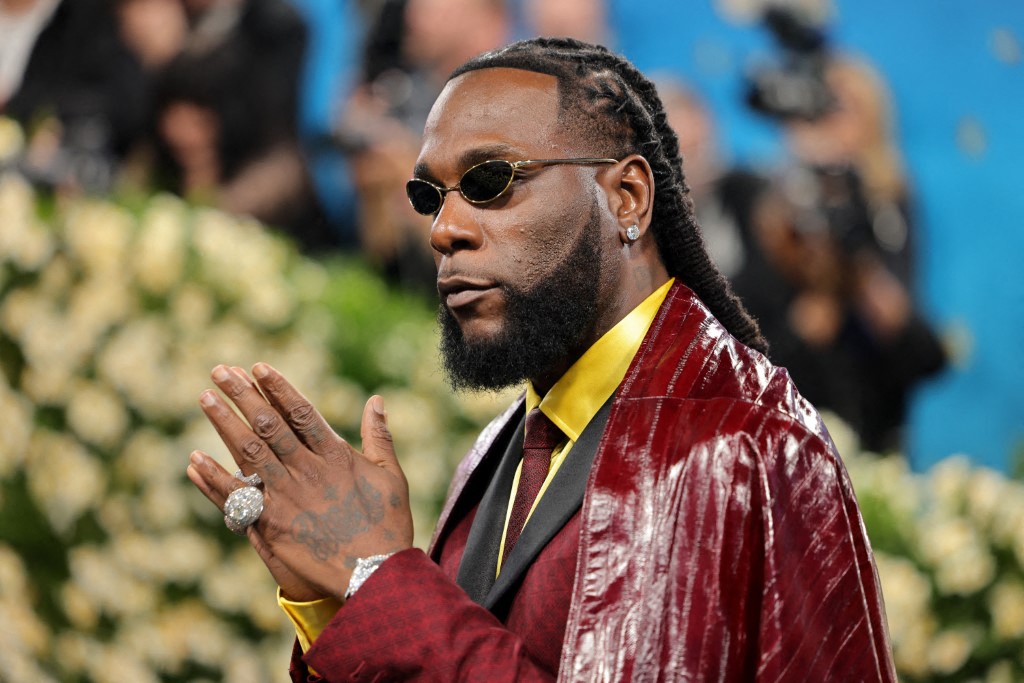 الفنان Burna Boy