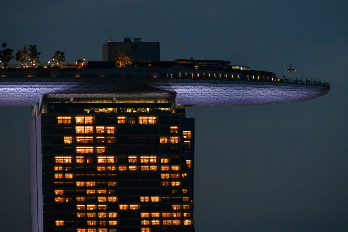 مارينا باي ساندز يتوسّع بـ 8 مليارات دولار.. برج رابع ومسبح سماوي