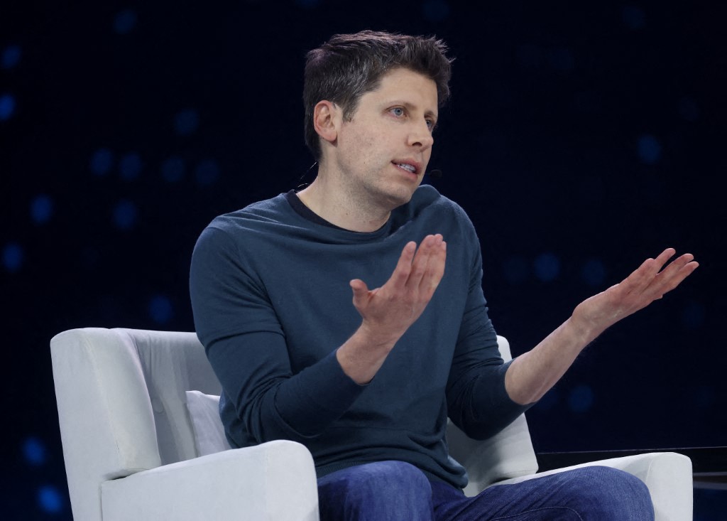 "ميتا تستقطب ثلاثة من كبار باحثي OpenAI رغم انتقادات سام ألتمان"