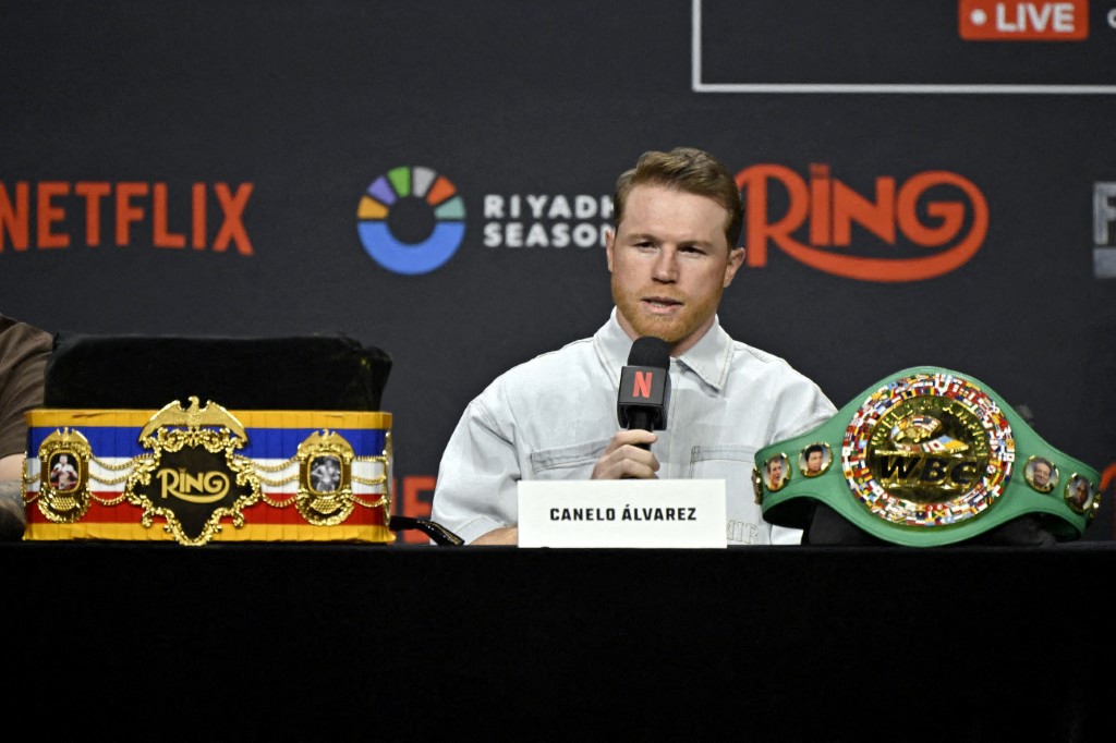 مدرب تيرينس كراوفورد: تأخر في الصعود إلى وزن 168