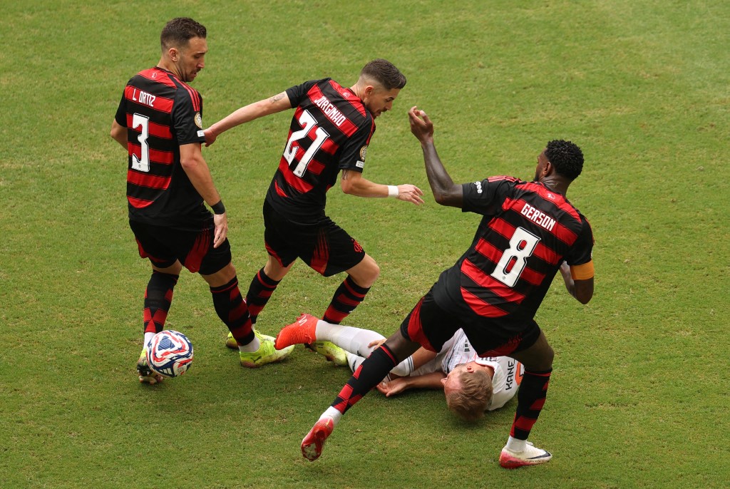 صدام النجوم يبدأ من تشكيلة إنتر ميلان وفلومينينسي