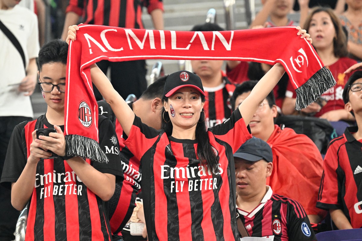 ميلان يتفوق على ليفربول 4-2 في ودية مثيرة استعدادًا للموسم الجديد.. فيديو 