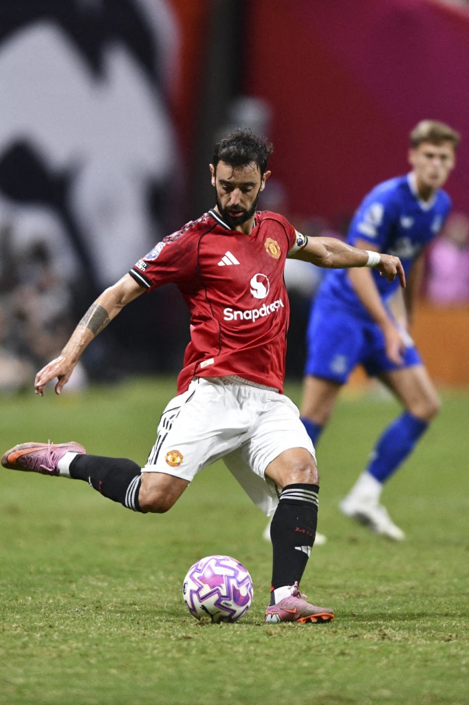 برونو فيرنانديز يحدد شرطه الأول قبل الانتقال إلى الدوري السعودي