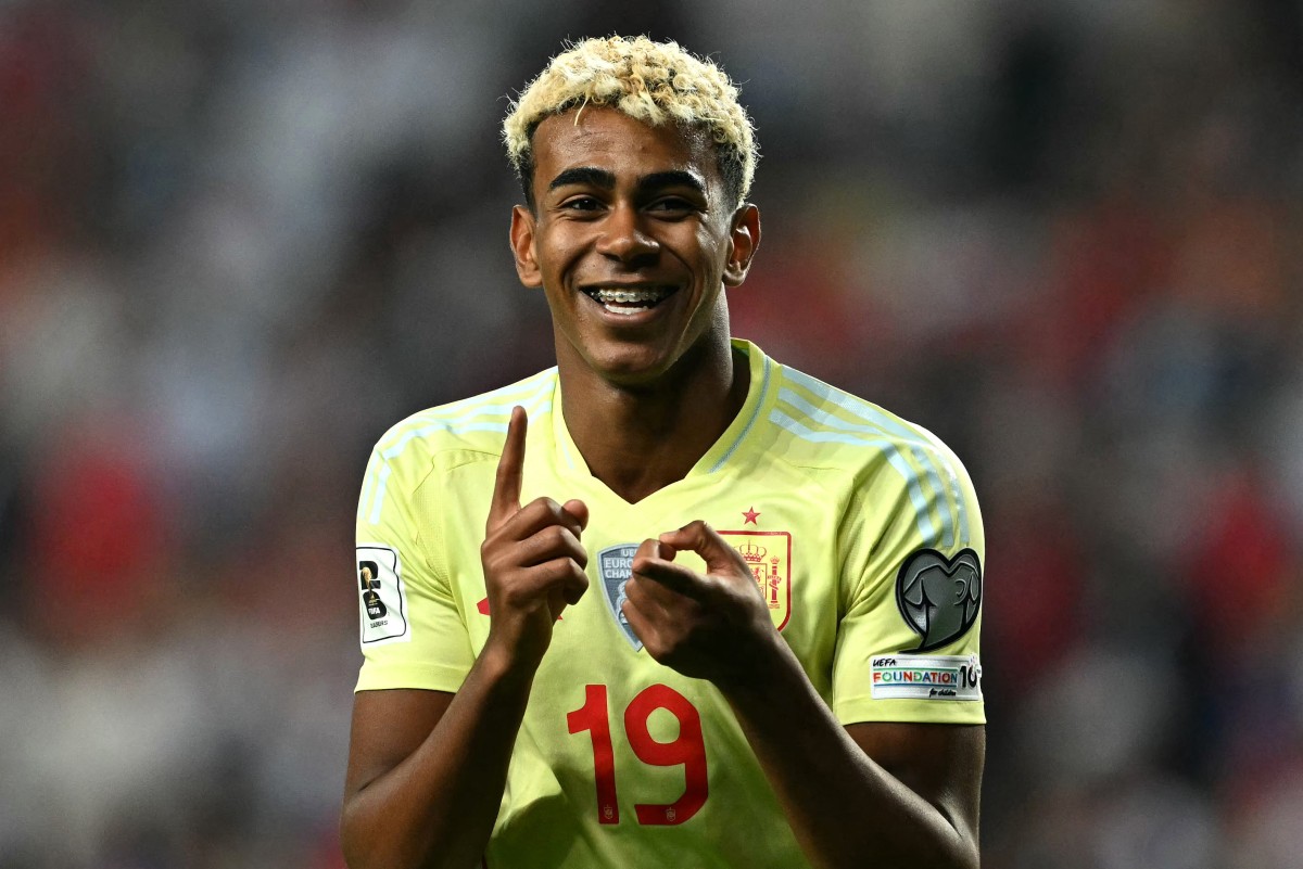 لامين يامال: 4 أشياء لا تفارقني في أي رحلة