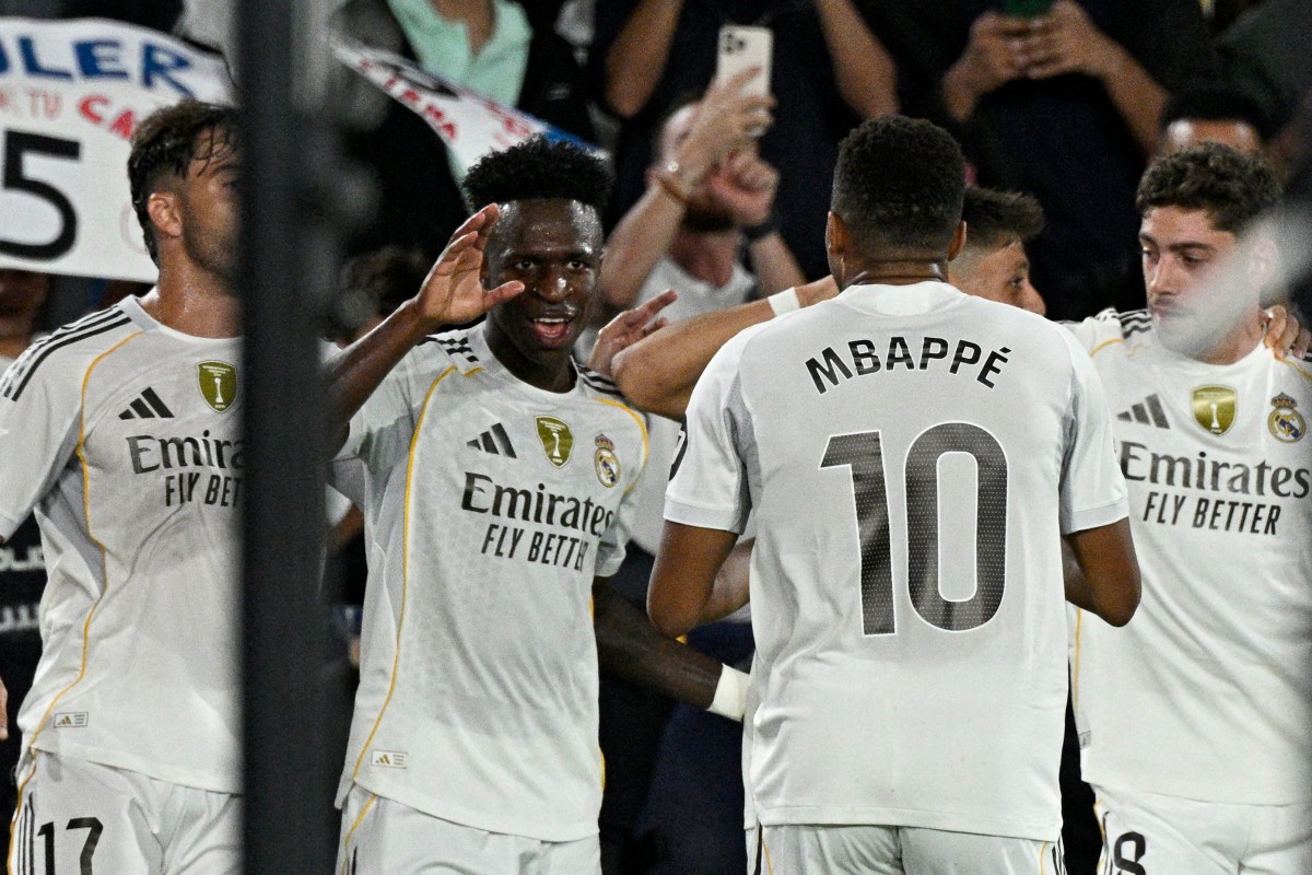 فليك يُشعل الكلاسيكو برسالة قوية إلى ريال مدريد.. ماذا قال؟