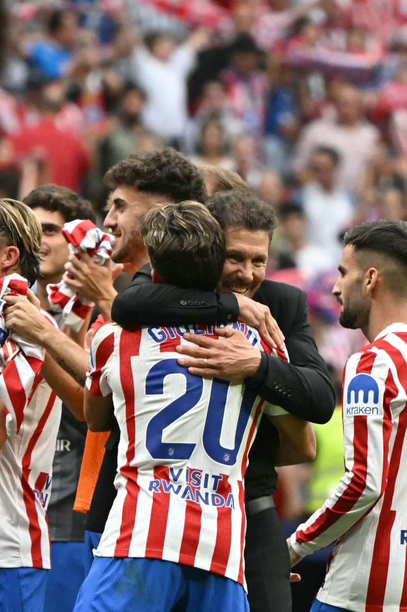 يويفا يعلن إيقاف دييجو سيميوني مباراة واحدة بعد واقعة آنفيلد (فيديو)