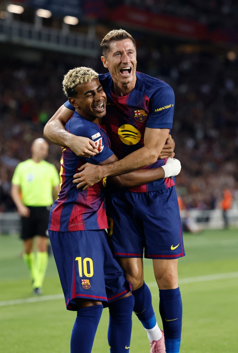 برشلونة يلغي مباراة ودية في ليبيا ويعيد خمسة ملايين يورو