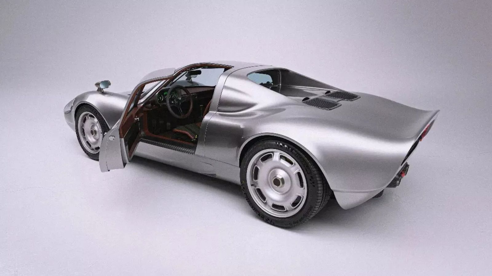 بورش 904 تعود بحلة جديدة: محرك قوي وتصميم عصري يعكس التاريخ الرياضي (فيديو)