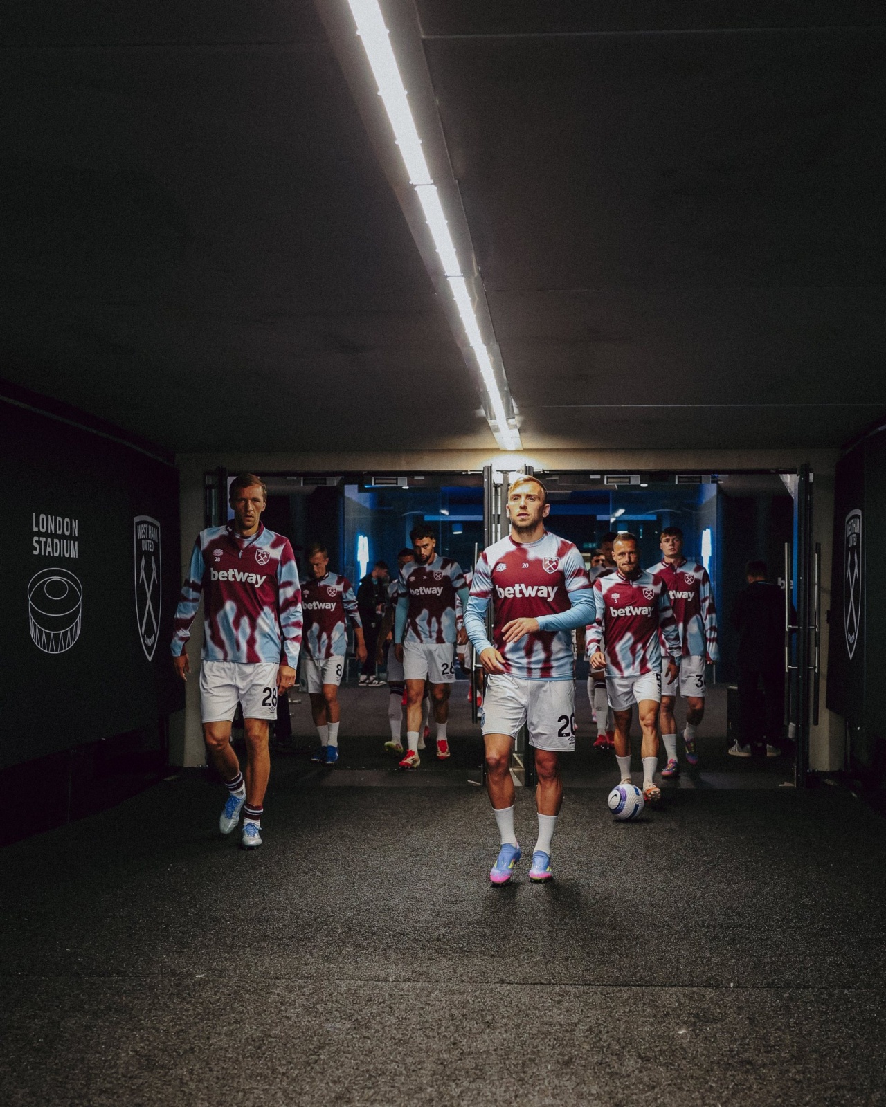 وست هام... موسم للنسيان ورغبة في الخروج بأقل الخسائر