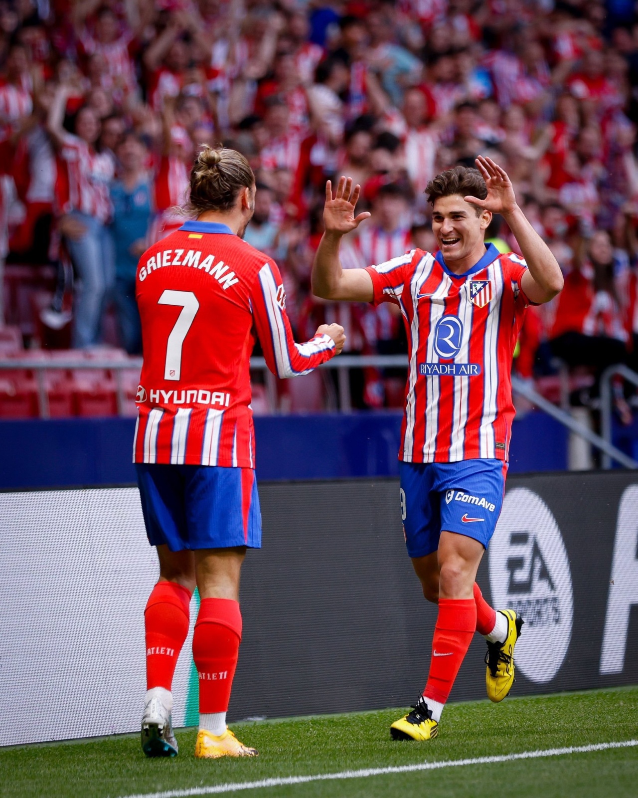 لاعبو نادي أتليتكوا مدريد