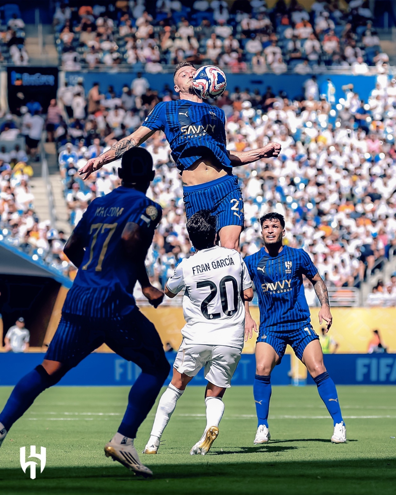 أنباء عن تحرك رسمي من الهلال نحو ميسي.. وموعد منتظر مع والده