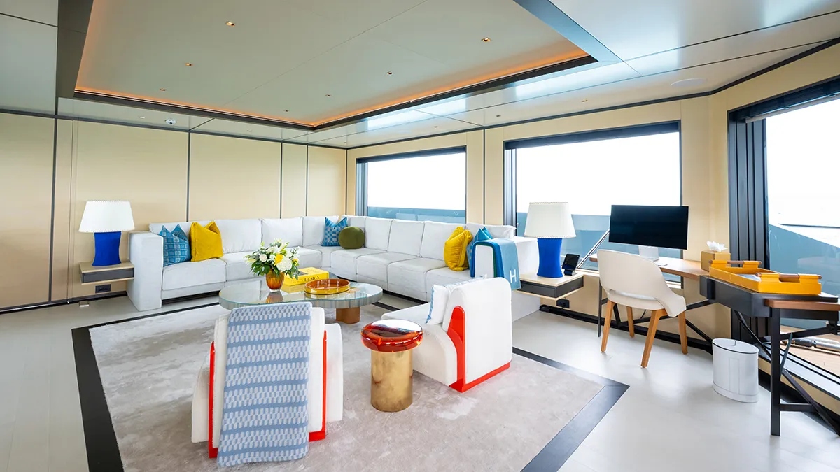 يخت "ليميرينس" الفاخر: اكتشف رفاهية البحر في أجواء غير مسبوقة