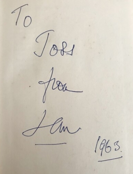 سوزبيز تعرض طبعات أولى وموقعة لأعمال فليمنغ.. بينها "كازينو رويال" و"جولد فينجر"