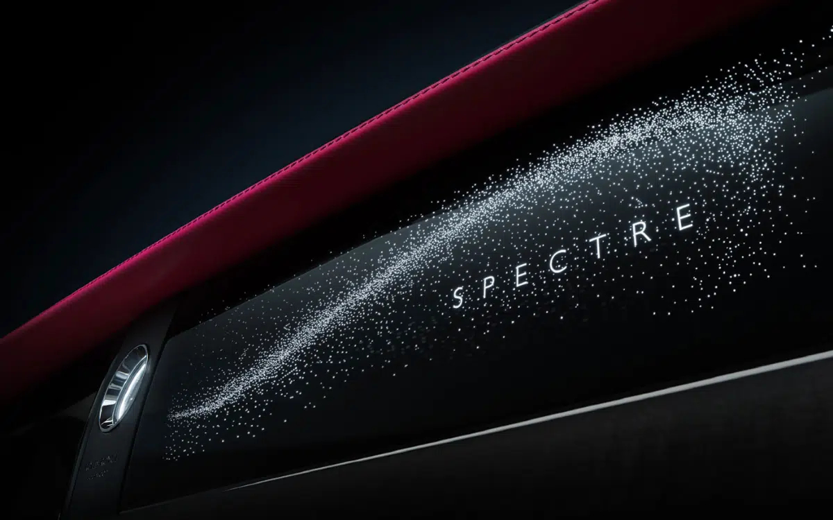 جيلY يقتحم عالم رولز-رويس.. و"سبكتر" نقطة التحول