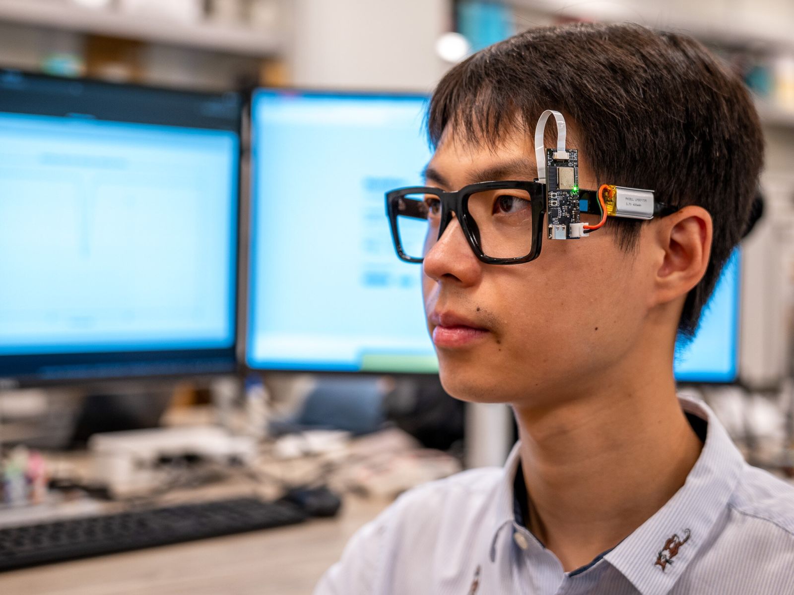 نظارات ذكية تراقب صحتك من خلال رمشة عين واحدة