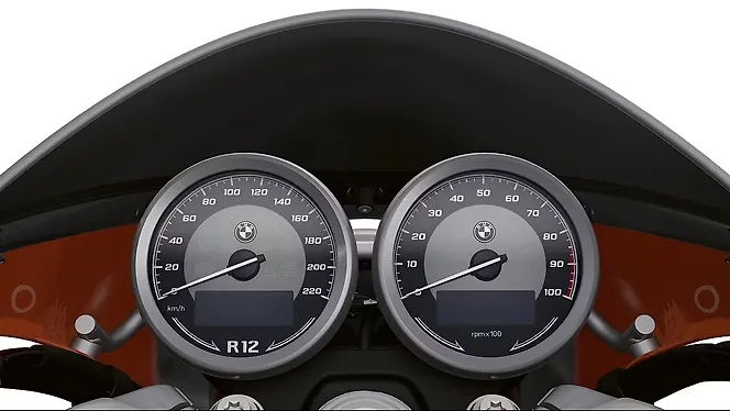 BMW تكشف عن حزمة Tracker لدراجة BMW R 12 nineT (فيديو)