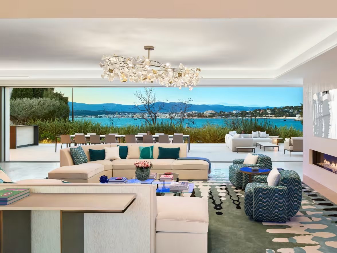 البحر يلهم تصميم قصر فاخر في الريفييرا الفرنسية بقيمة 60 مليون دولار