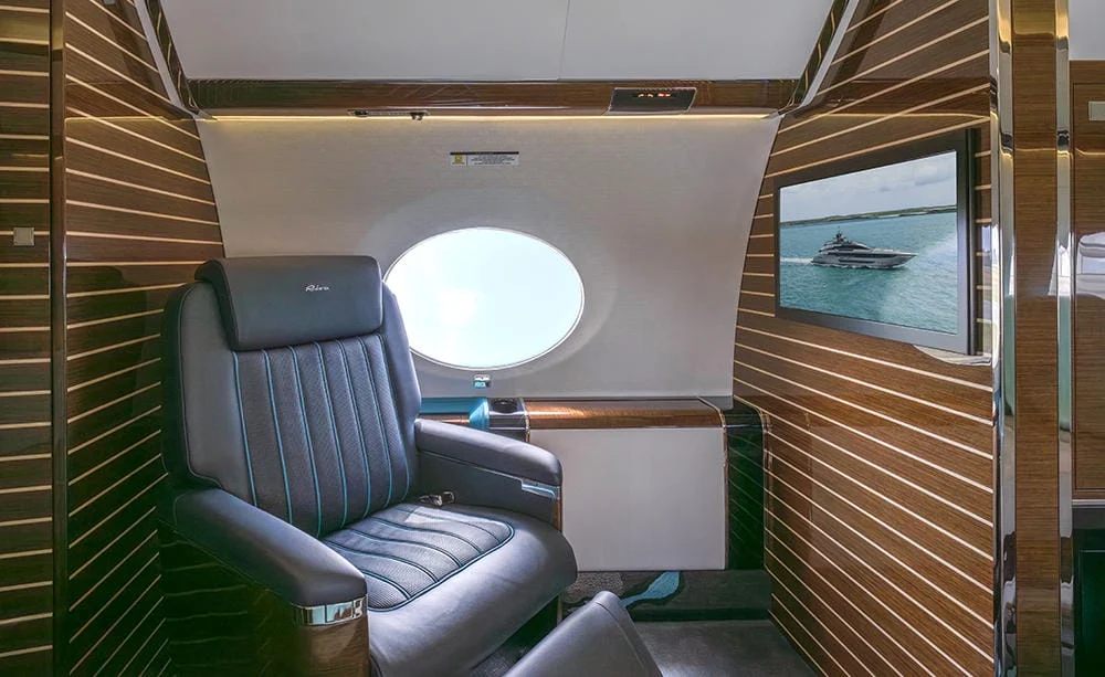 مستوحى من عالم اليخوت.. Riva Volare يحول الطائرات لملاذات عائمة