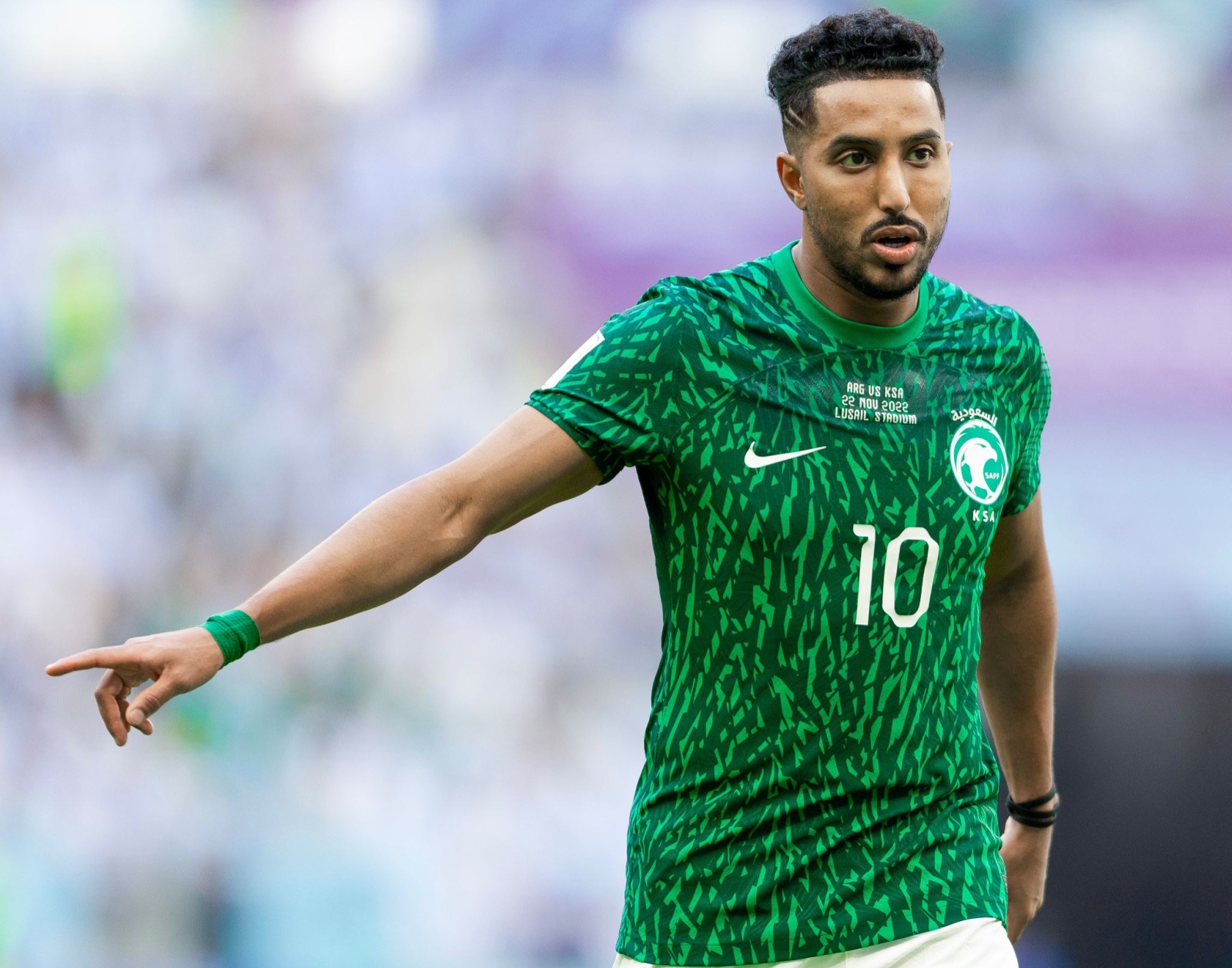 إصابة سالم الدوسري في تدريب المنتخب السعودي في براغ