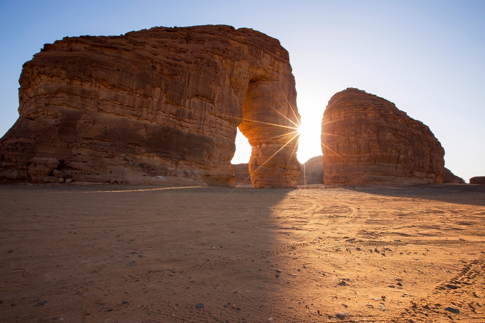 السياحة الداخلية في السعودية تشهد إقبالًا متزايدًا على المغامرات والتراث